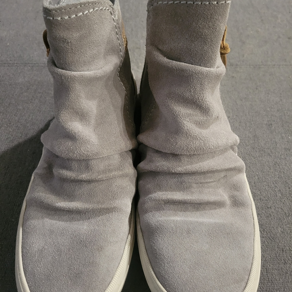 Sperry gray sneaker boots